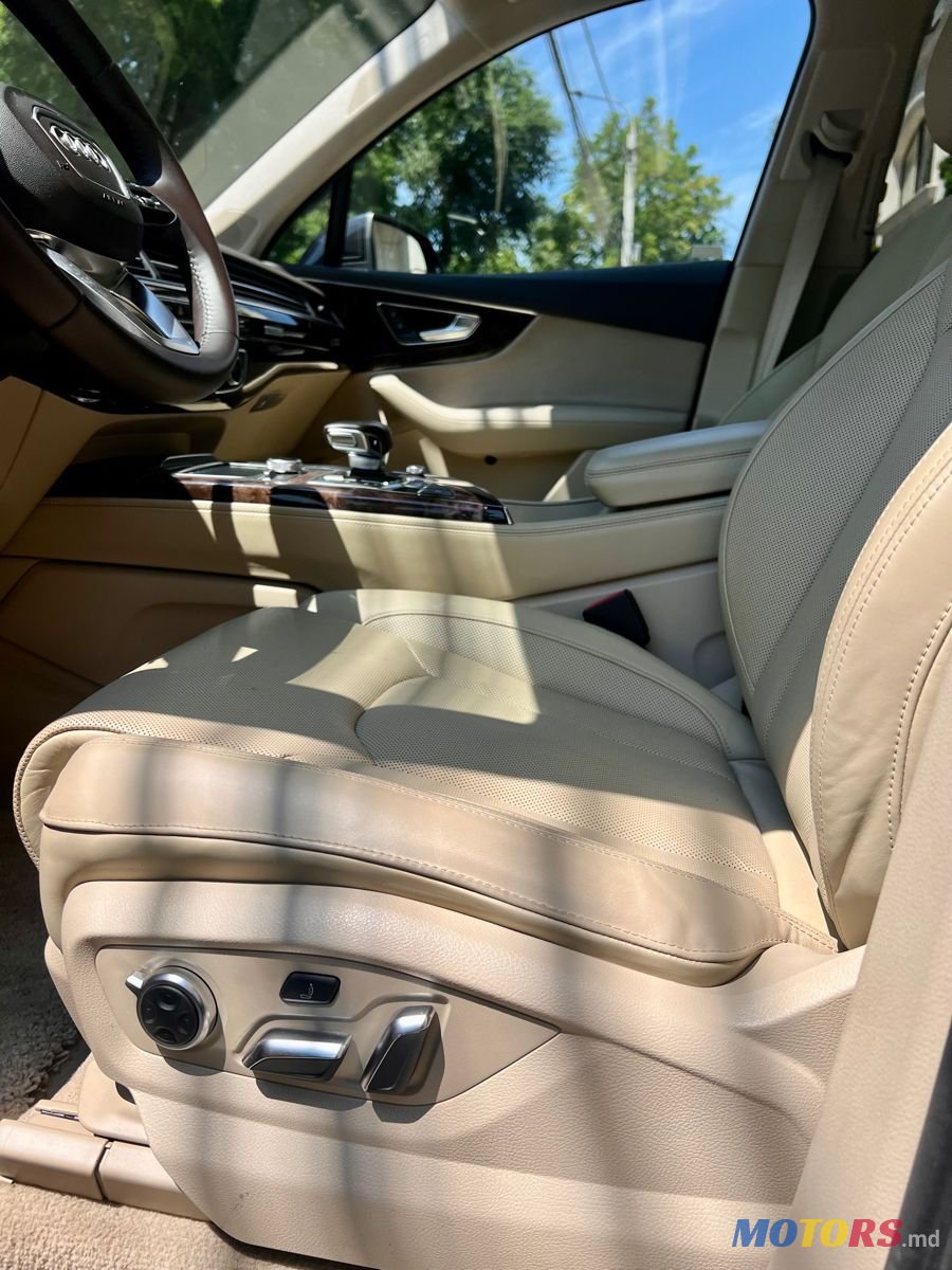 2017' Audi Q7 photo #2