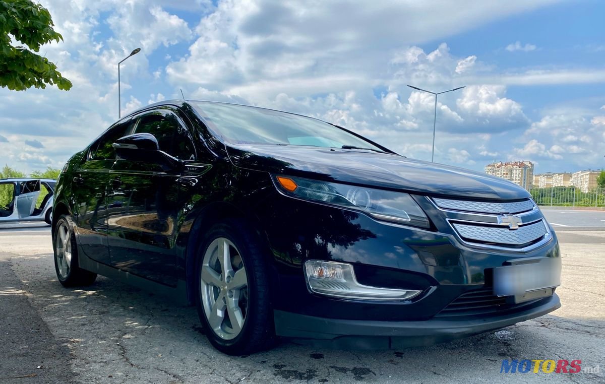 2014' Chevrolet Volt photo #2