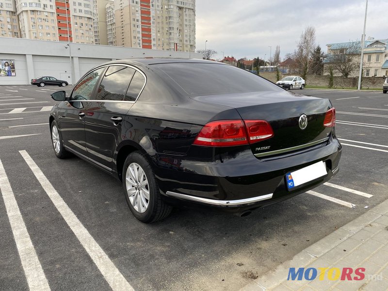 2014' Volkswagen Passat photo #3