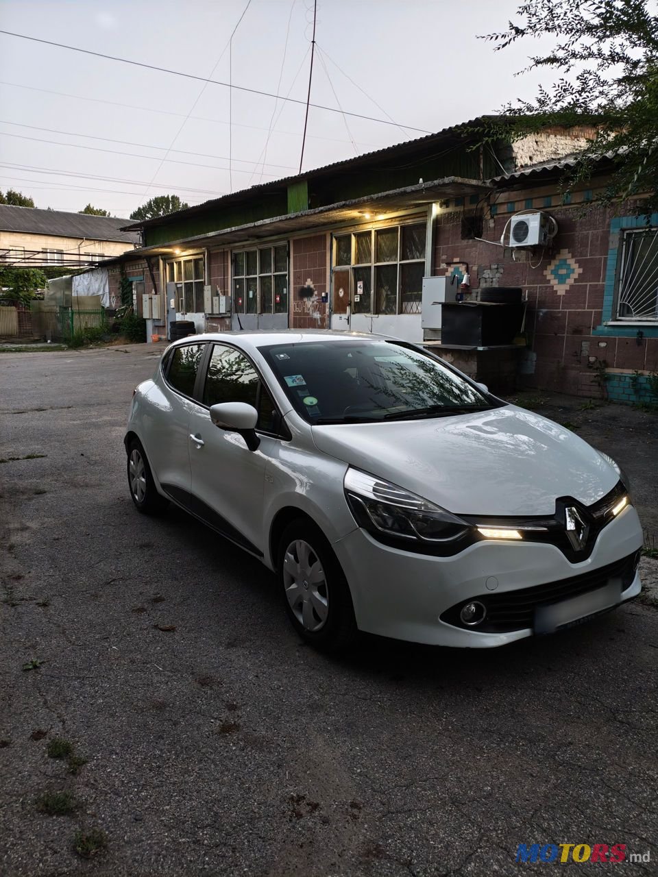 2016' Renault Clio photo #2