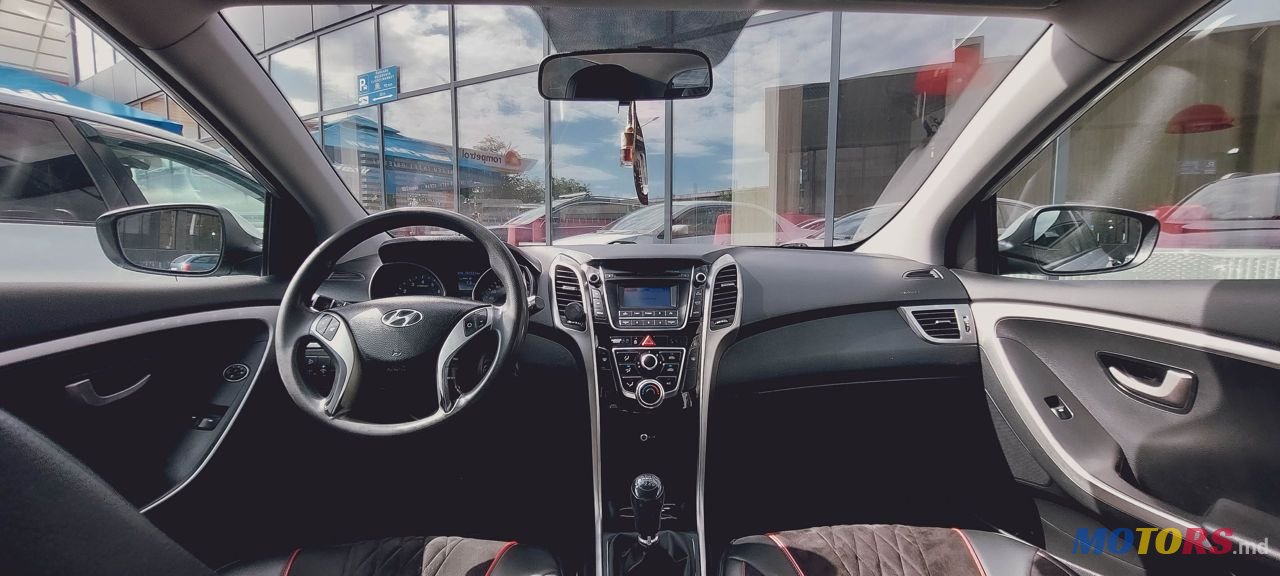 2013' Hyundai i30 photo #6