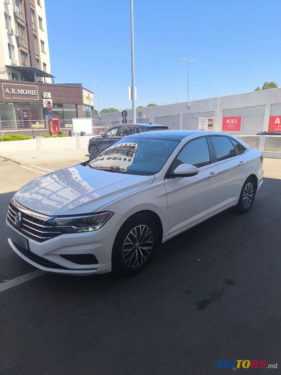 2019' Volkswagen Jetta photo #4