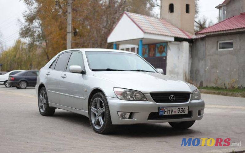 1999' Lexus IS photo #1