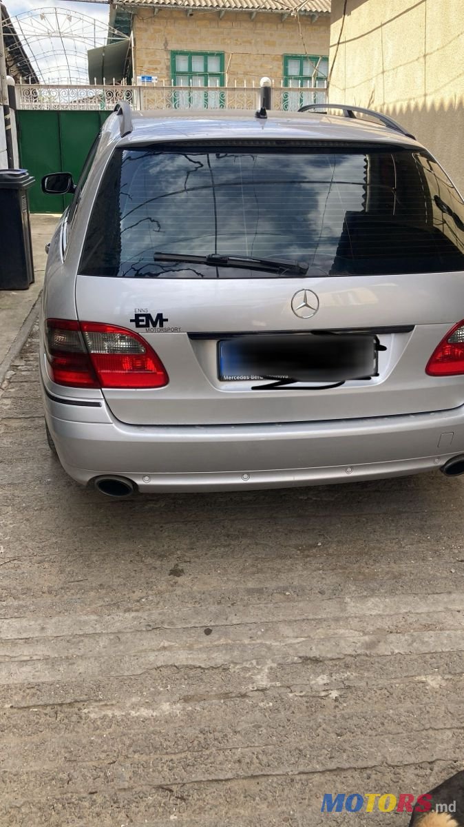 2004' Mercedes-Benz E-Class photo #3