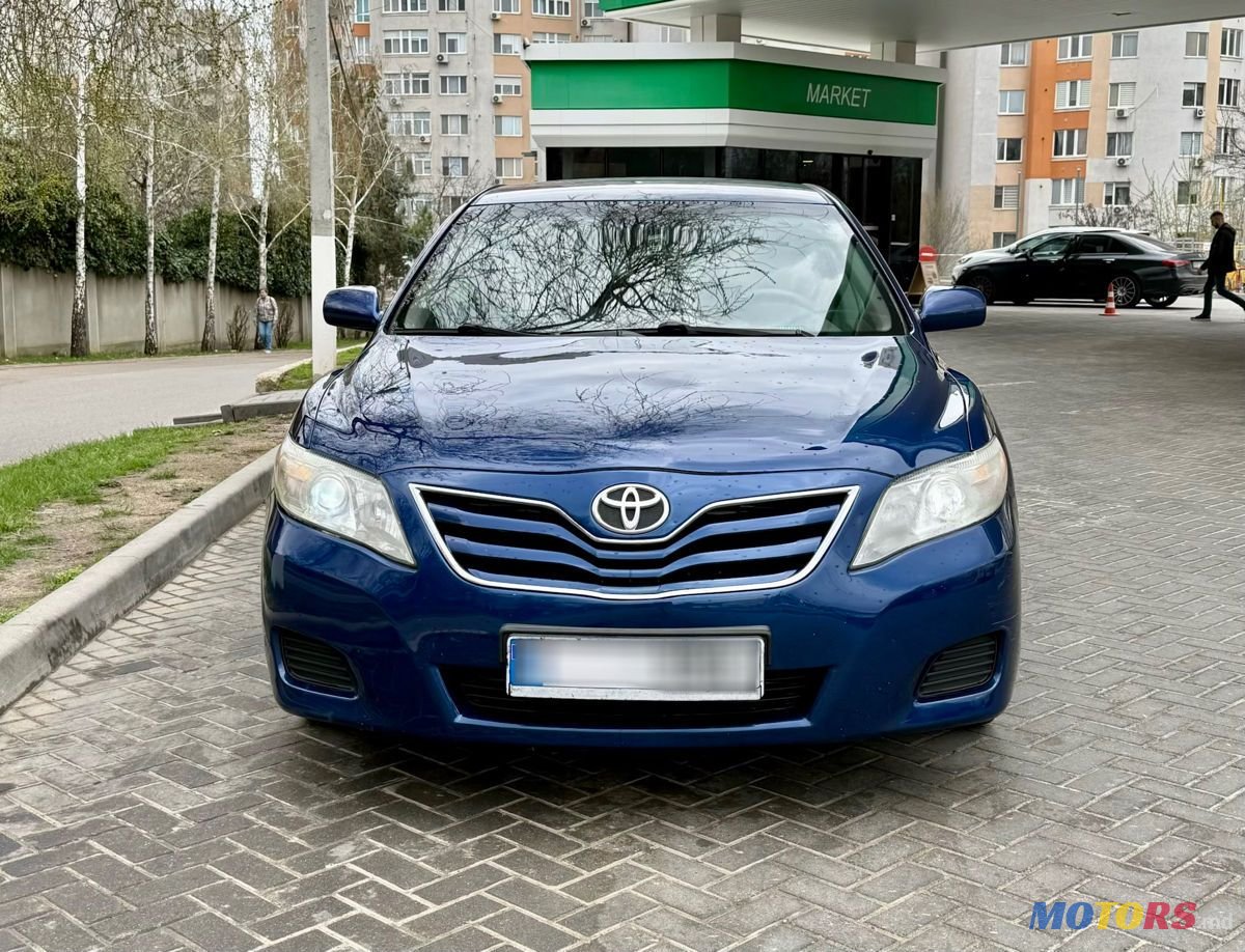 2011' Toyota Camry photo #3