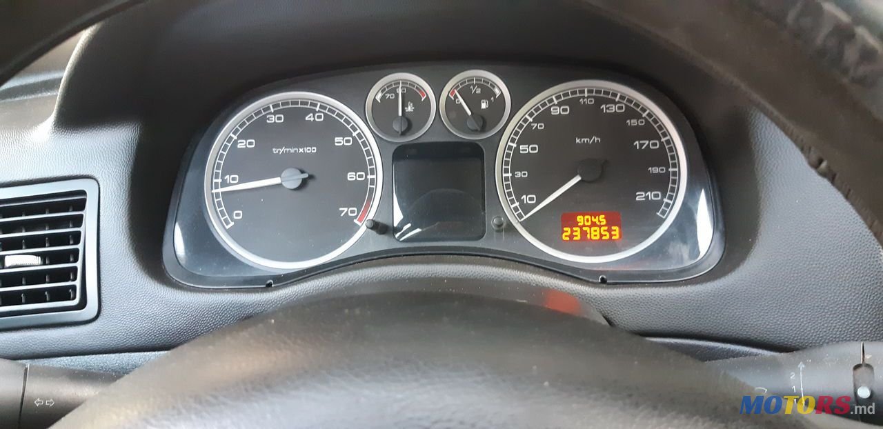 2004' Peugeot 307 photo #3