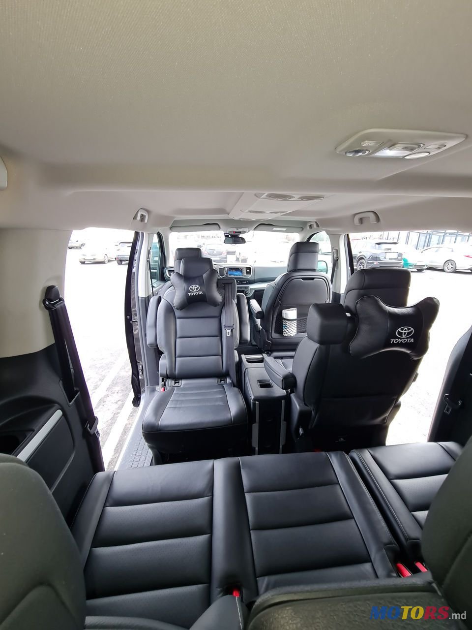 2019' Toyota Proace Verso photo #5
