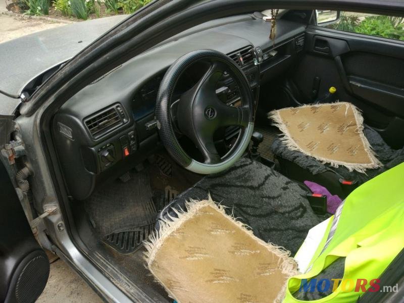 1993' Opel Vectra photo #2
