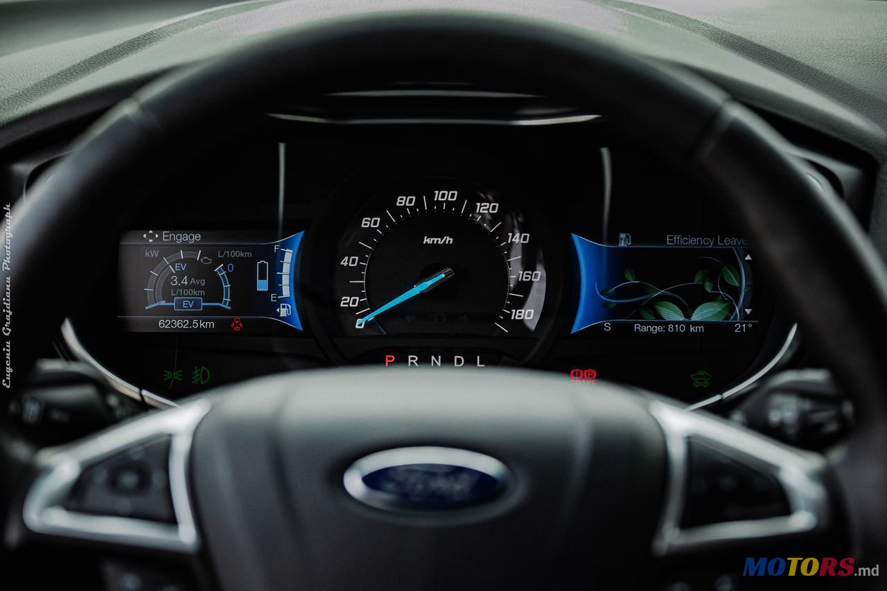 2017' Ford Fusion photo #2