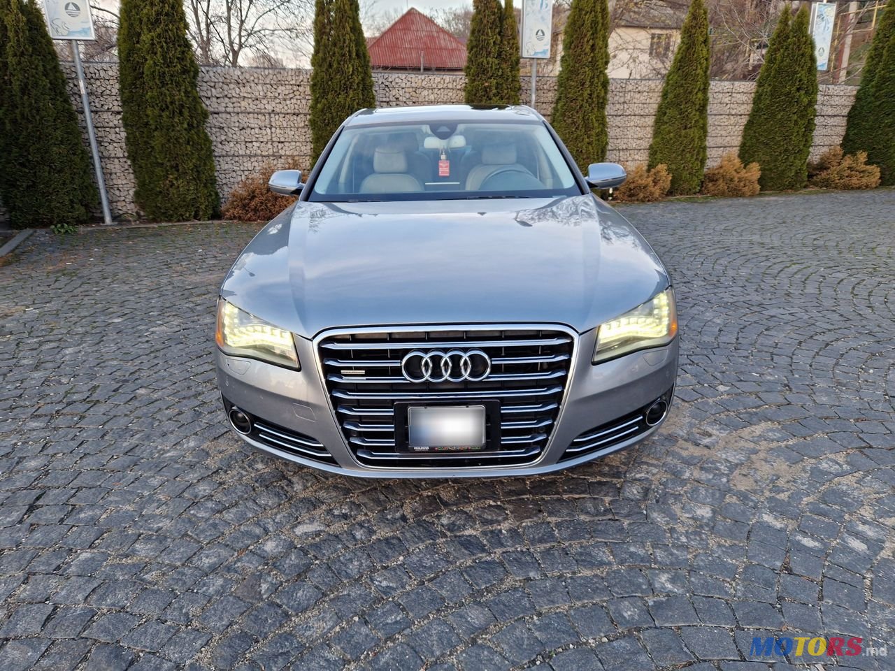 2012' Audi A8 photo #5
