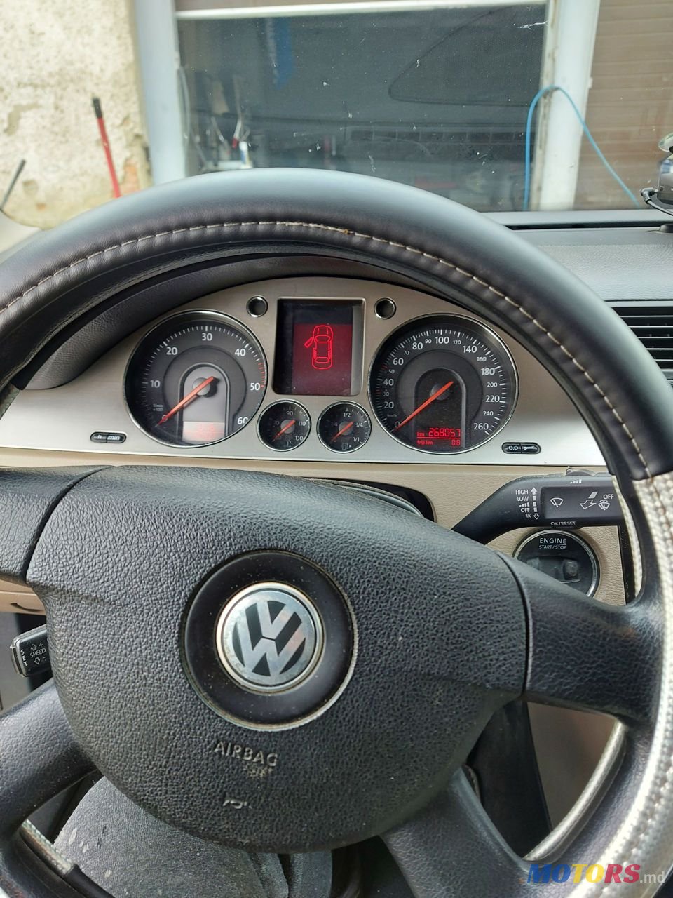 2008' Volkswagen Passat photo #5