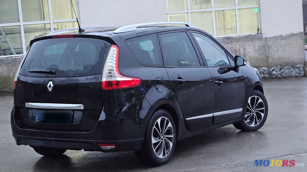 2015' Renault Grand Scenic photo #4