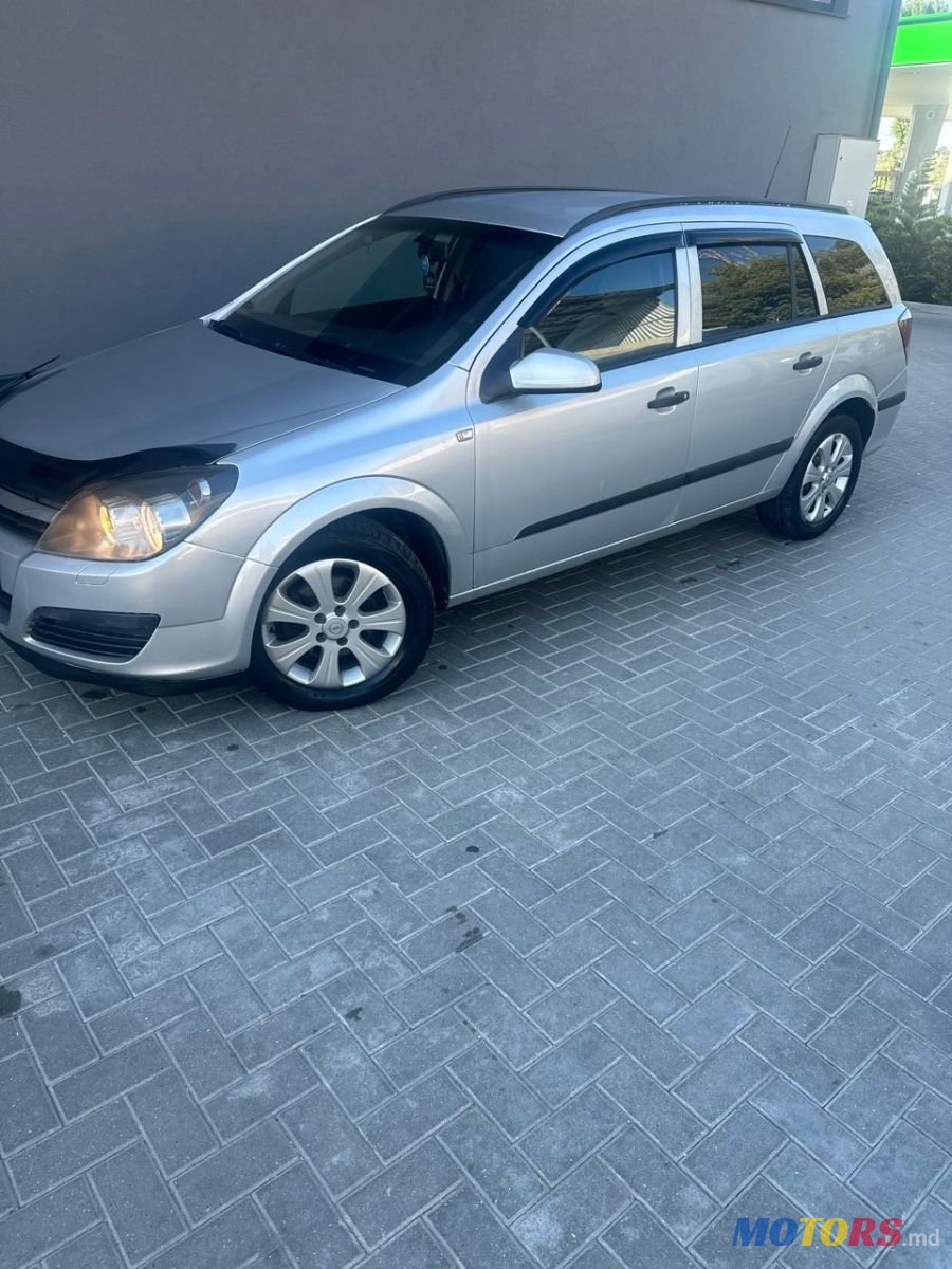 2006' Opel Astra photo #2