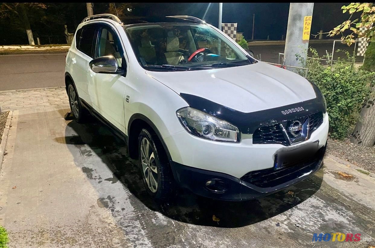 2011' Nissan Qashqai photo #2
