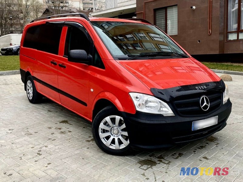 2011' Mercedes-Benz Vito photo #2