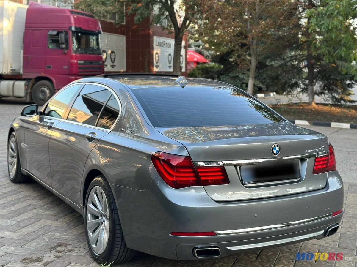 2014' BMW 7 Series photo #2