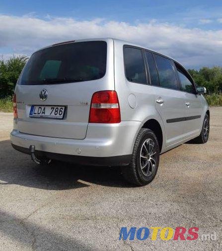 2003' Volkswagen Touran photo #3