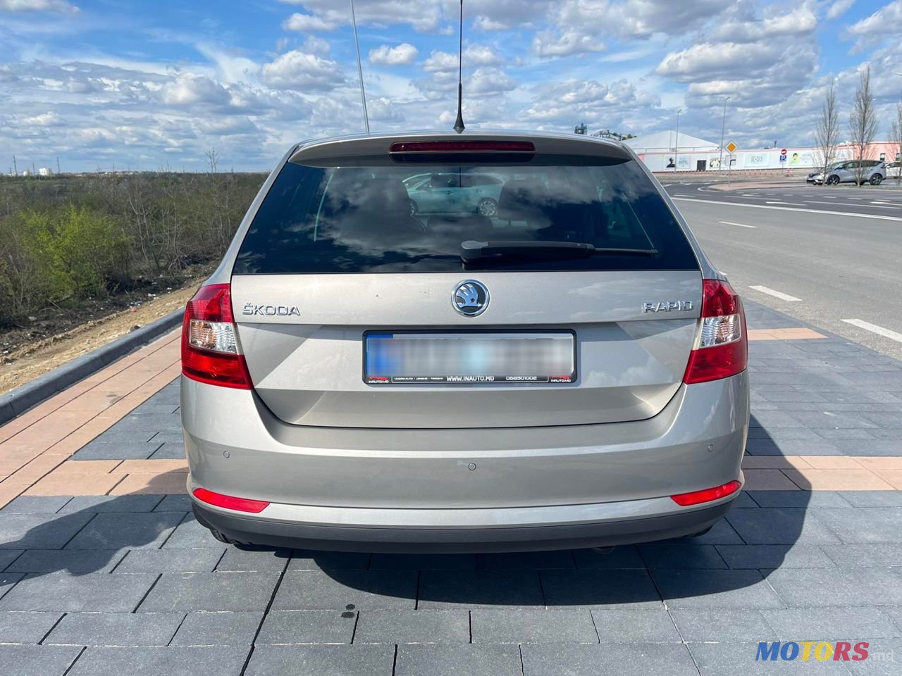 2013' Skoda Rapid photo #4