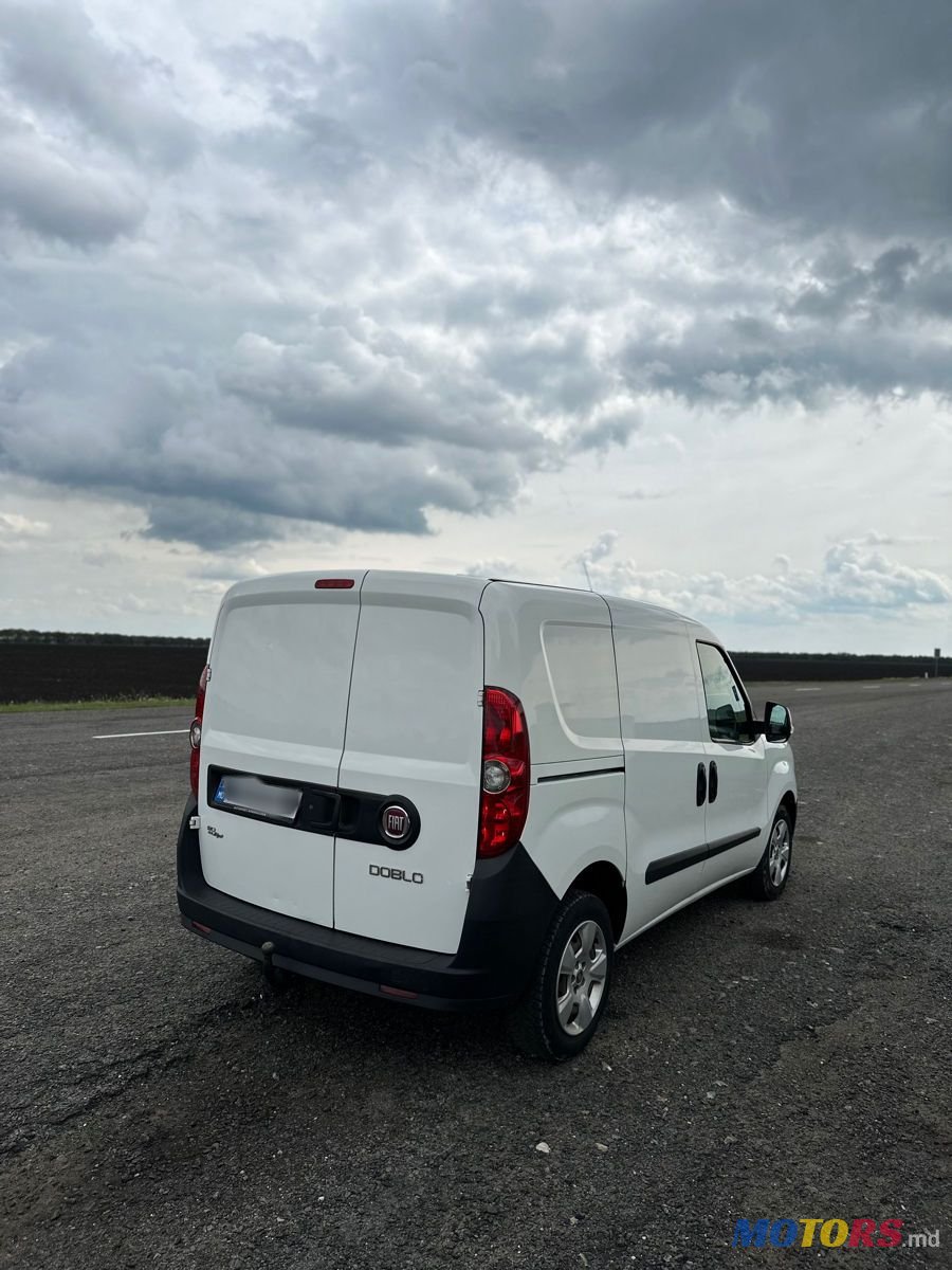 2014' Fiat Doblo photo #5