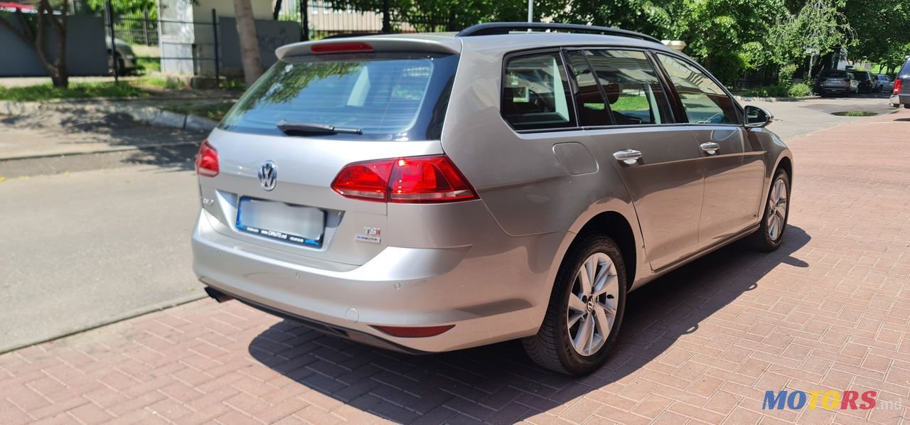 2013' Volkswagen Golf photo #5