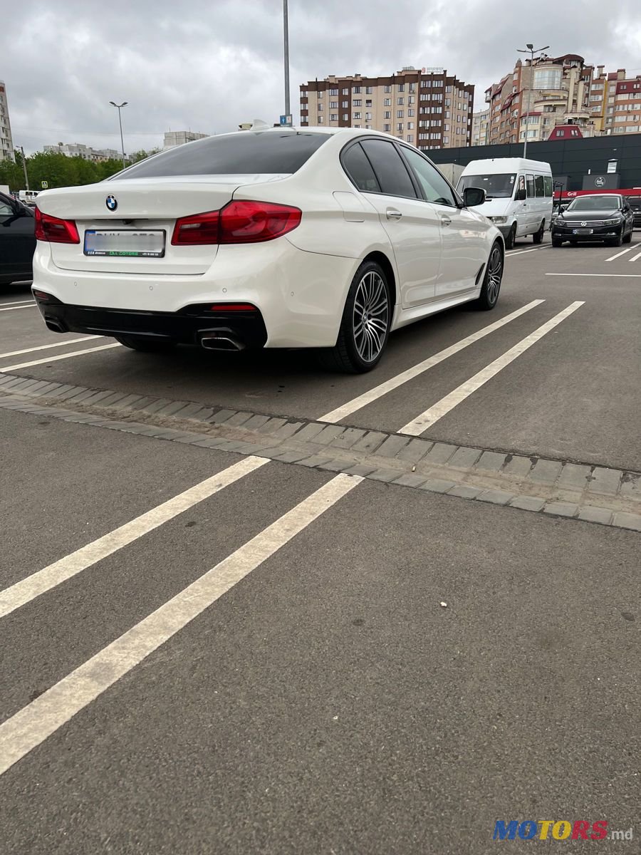 2017' BMW 5 Series photo #4
