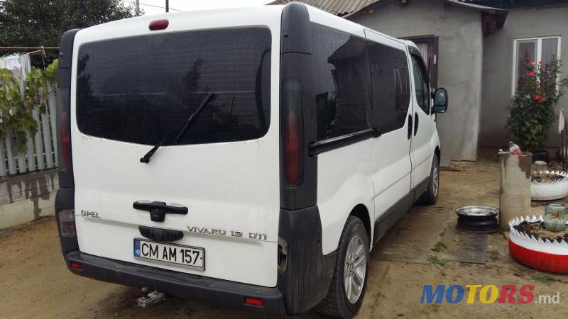 2003' Opel Vivaro photo #1