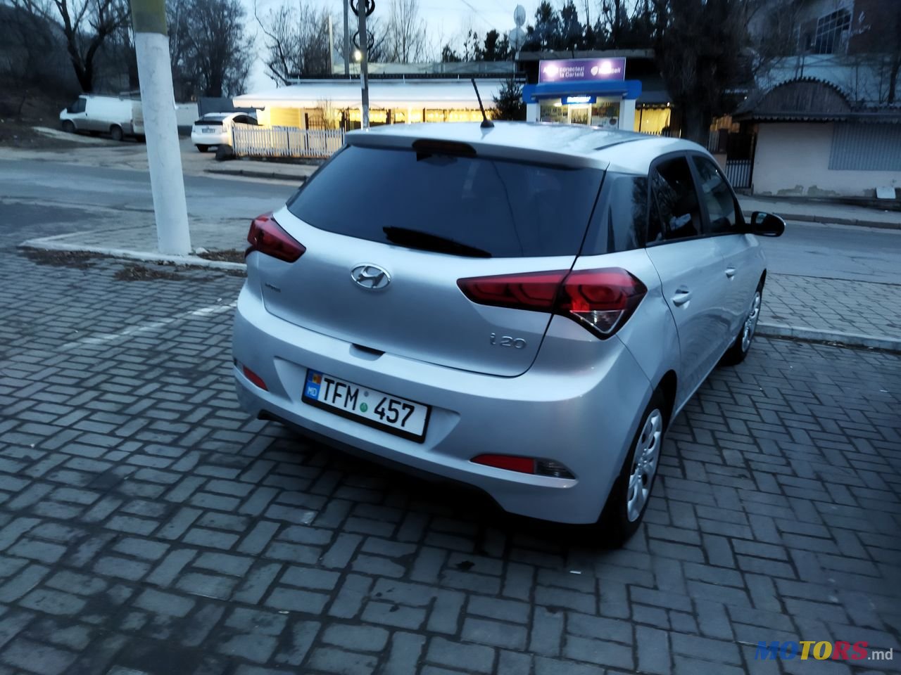 2017' Hyundai i20 photo #2