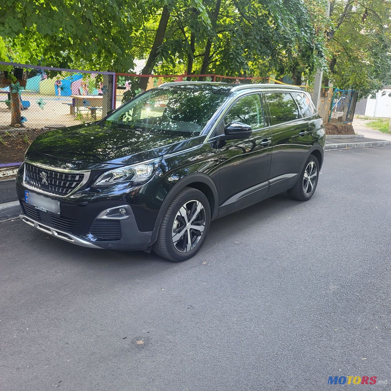 2019' Peugeot 5008 photo #2