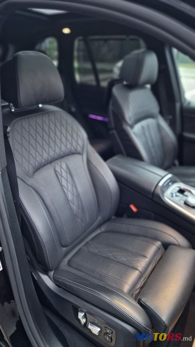 2022' BMW X5 photo #6