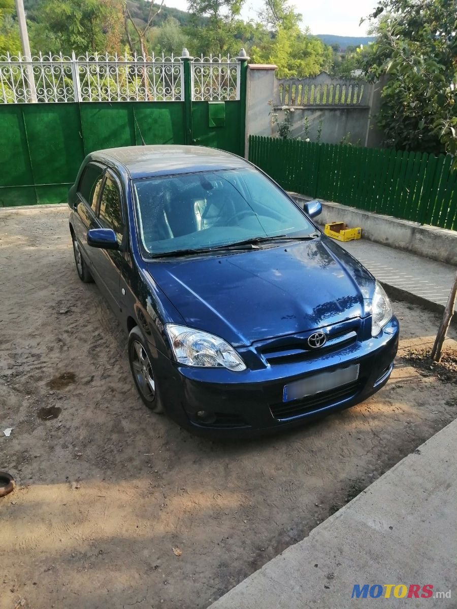 2005' Toyota Corolla photo #1