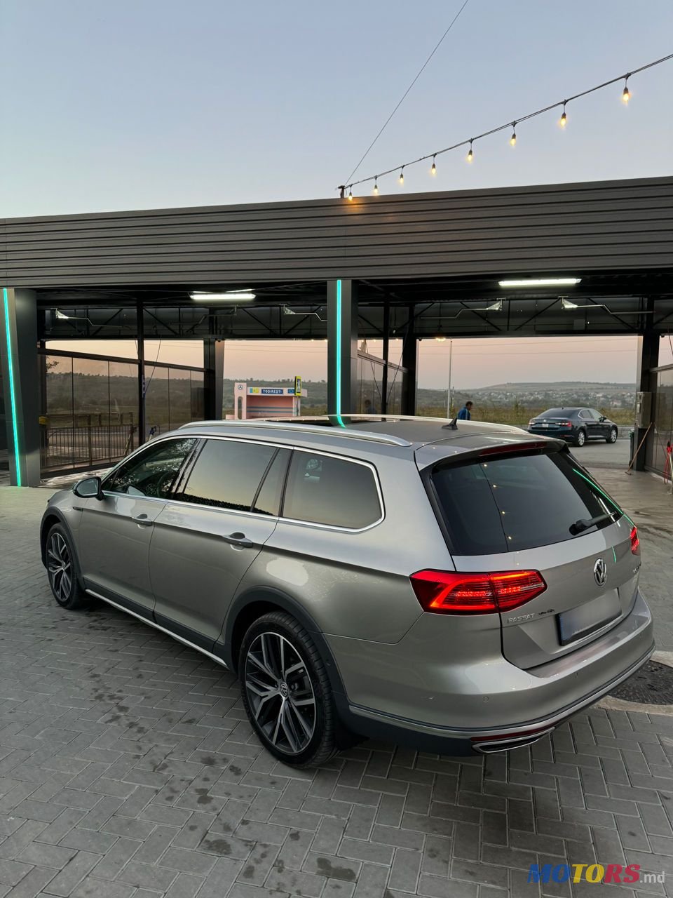 2016' Volkswagen Passat photo #3