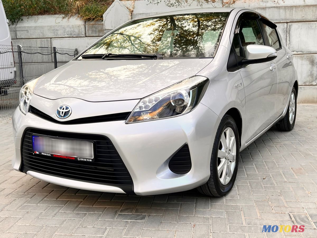 2013' Toyota Yaris photo #1