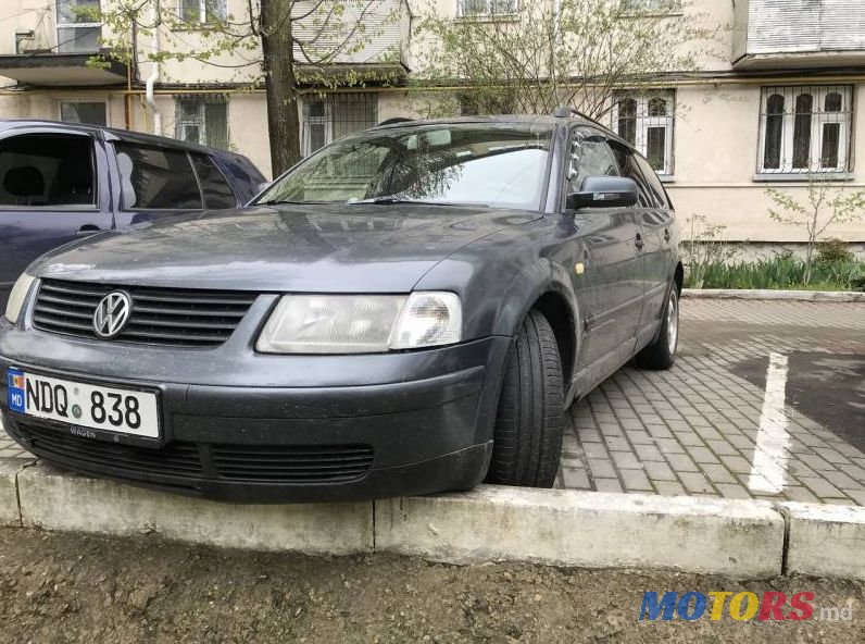 2000' Volkswagen Passat photo #5