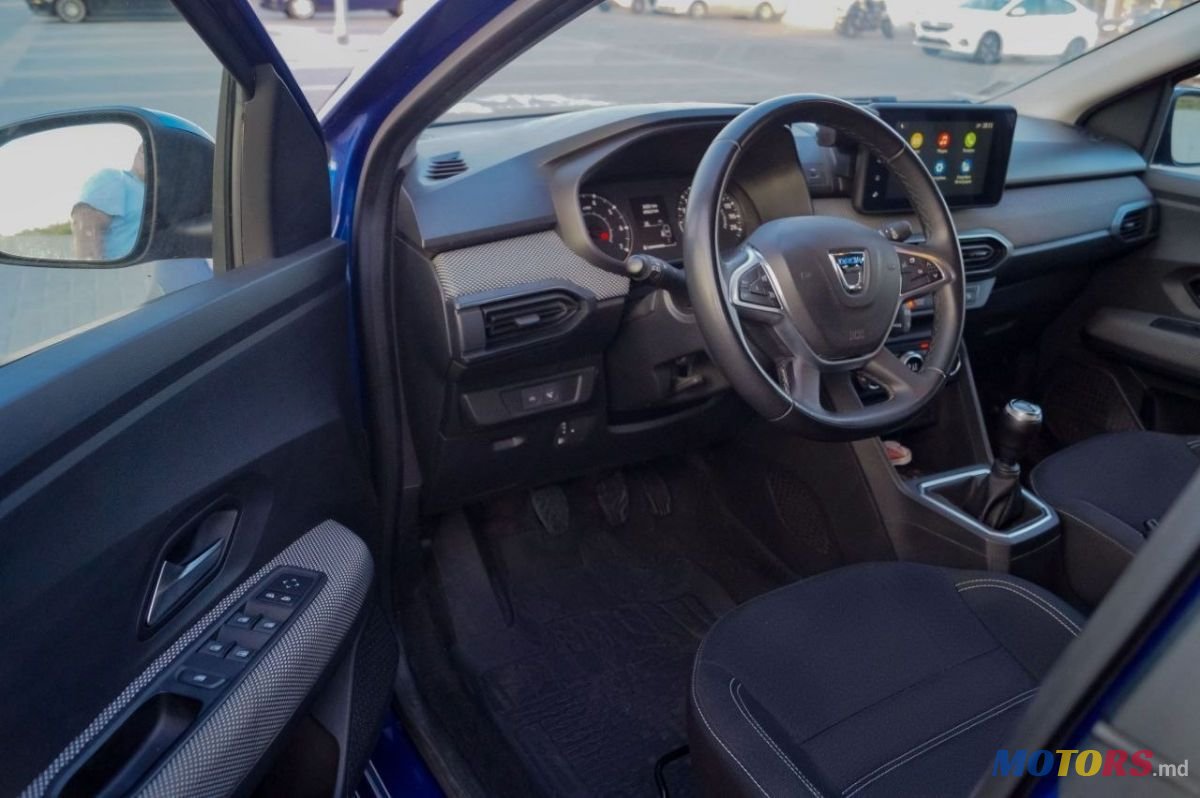 2022' Dacia Jogger photo #3