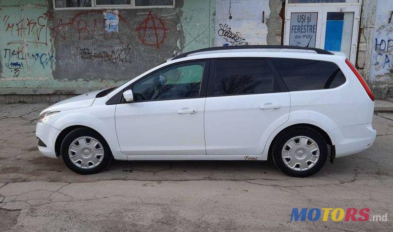 2009' Ford Focus photo #3