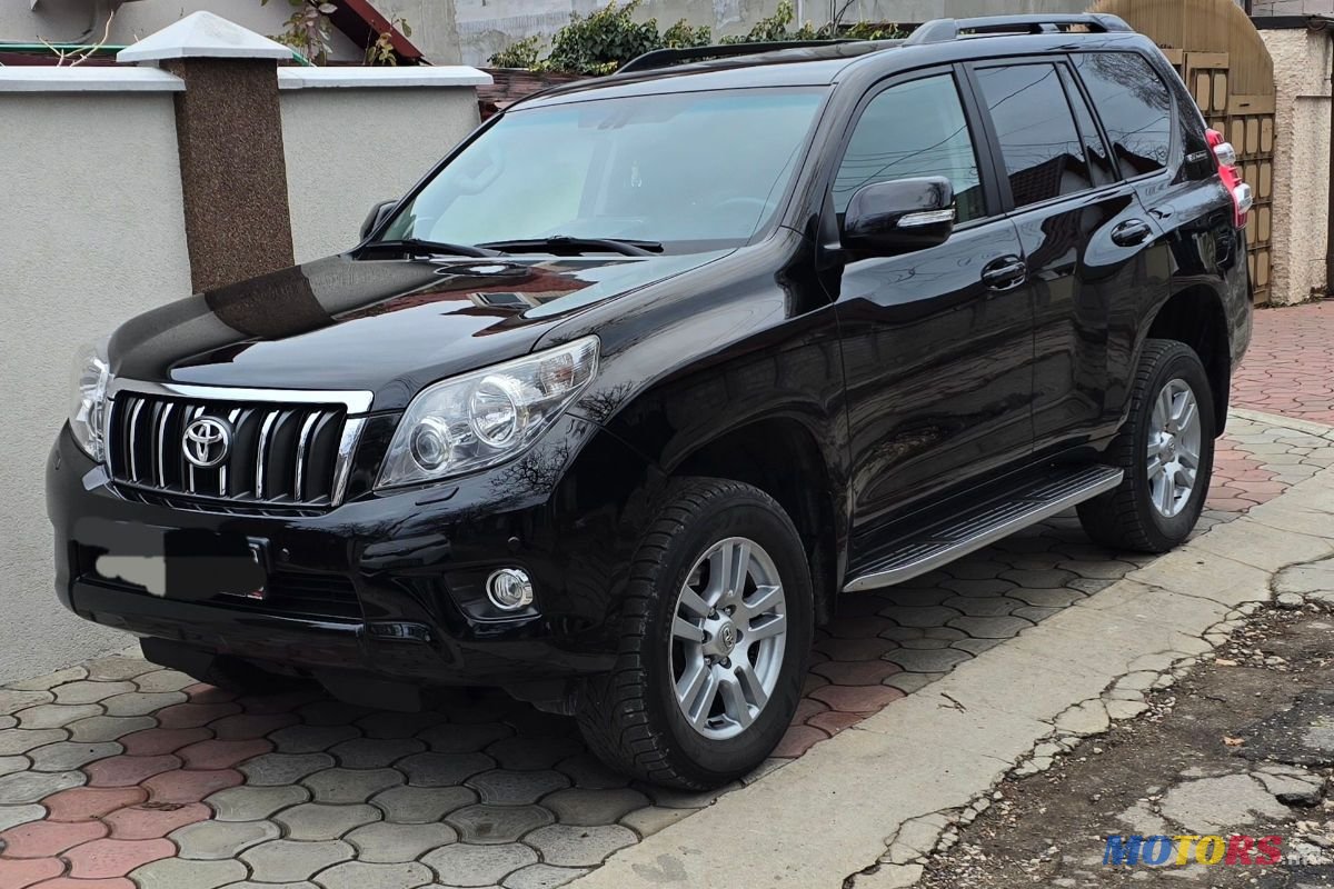 2011' Toyota Land Cruiser Prado photo #2