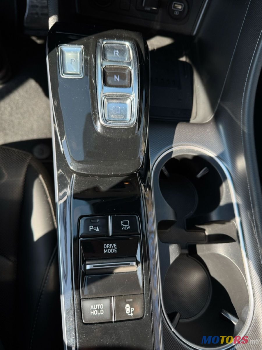 2020' Hyundai Sonata photo #4