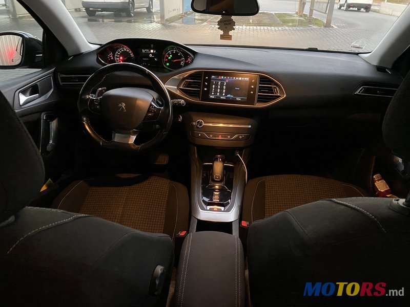 2018' Peugeot 308 photo #5