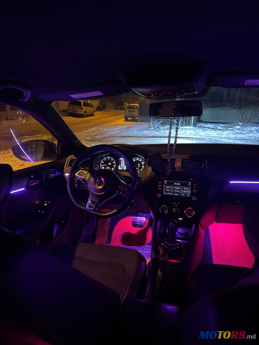 2013' Volkswagen Jetta photo #6