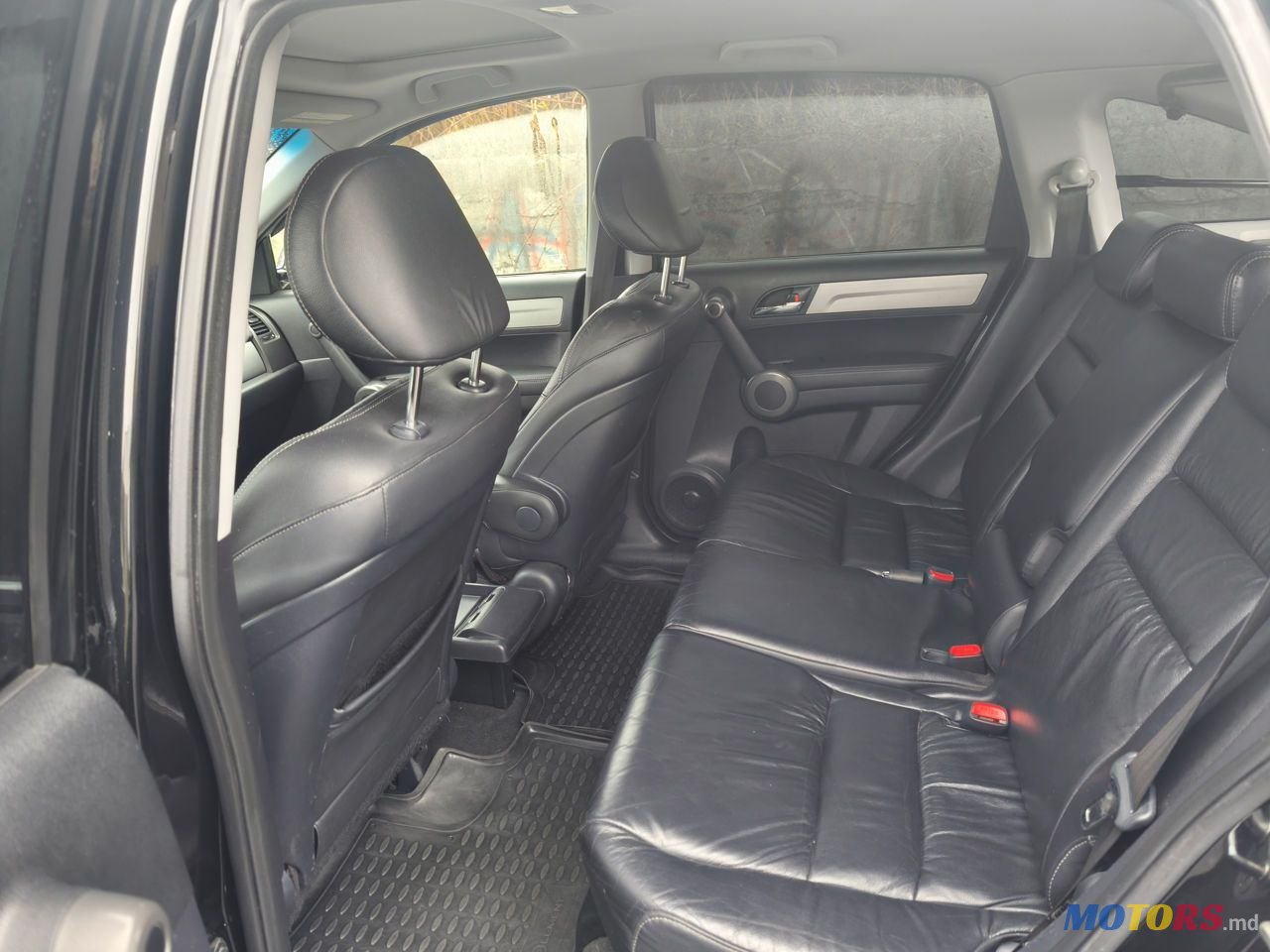 2010' Honda CR-V photo #4