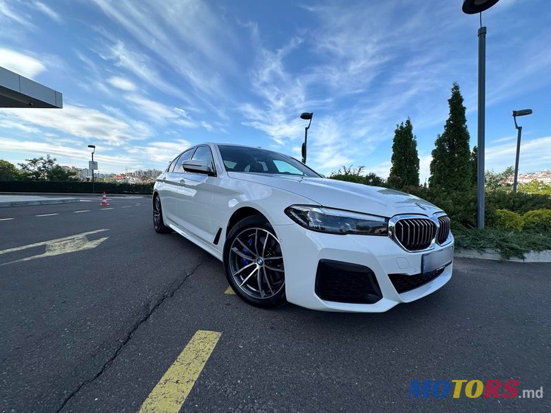 2021' BMW 5 Series photo #1