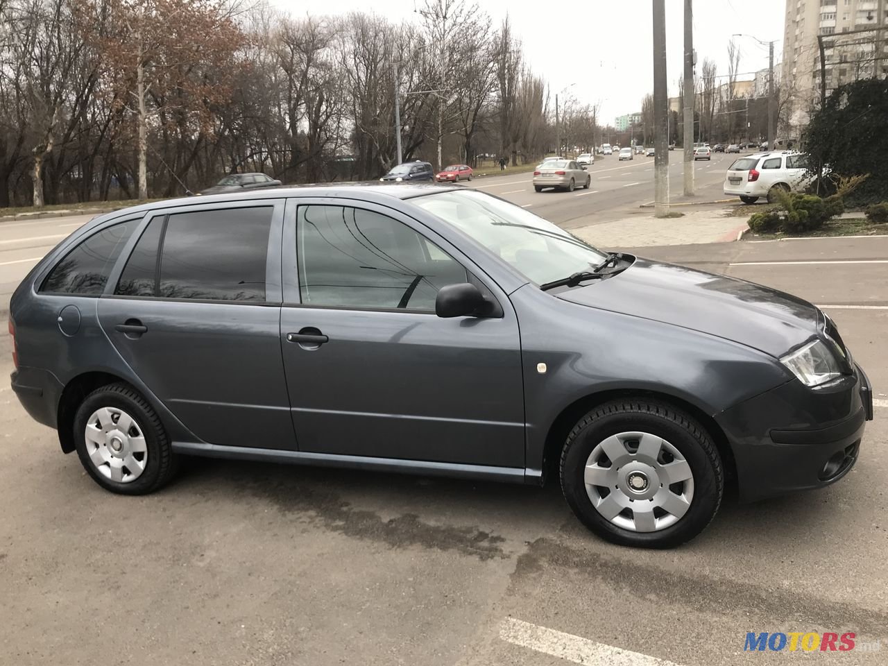 2008' Skoda Fabia photo #5