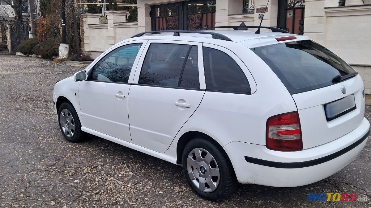 2006' Skoda Fabia photo #5