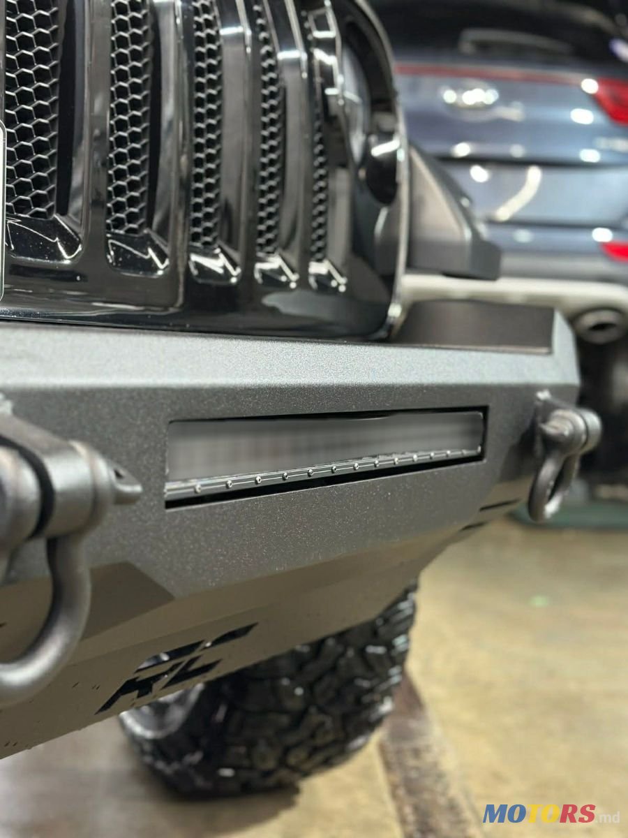 2020' Jeep Wrangler photo #3