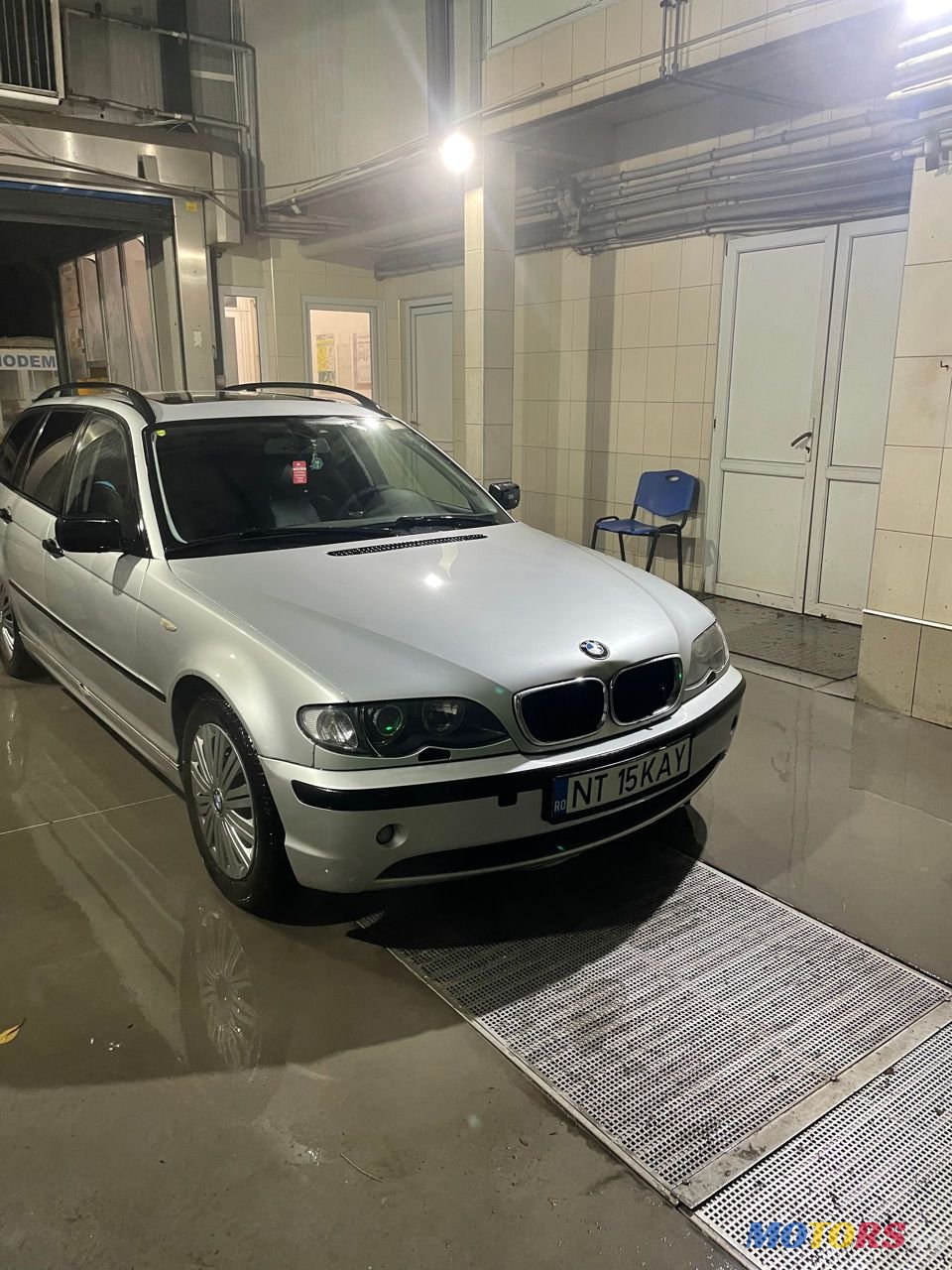 2004' BMW 3 Series photo #6