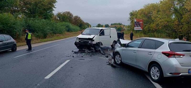 Accident rutier la Țânțăreni. Patru persoane au fost rănite