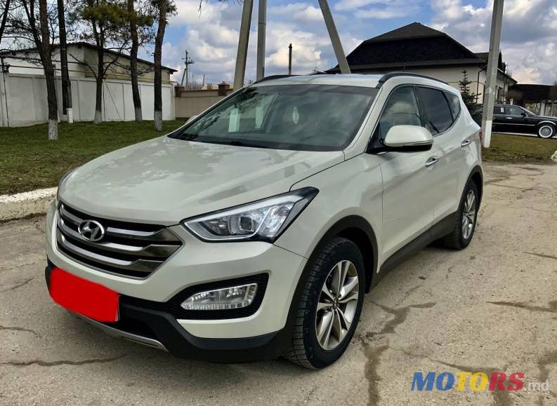 2015' Hyundai Santa Fe photo #3