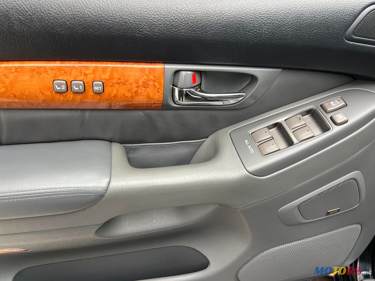 2007' Lexus Gx Series photo #3