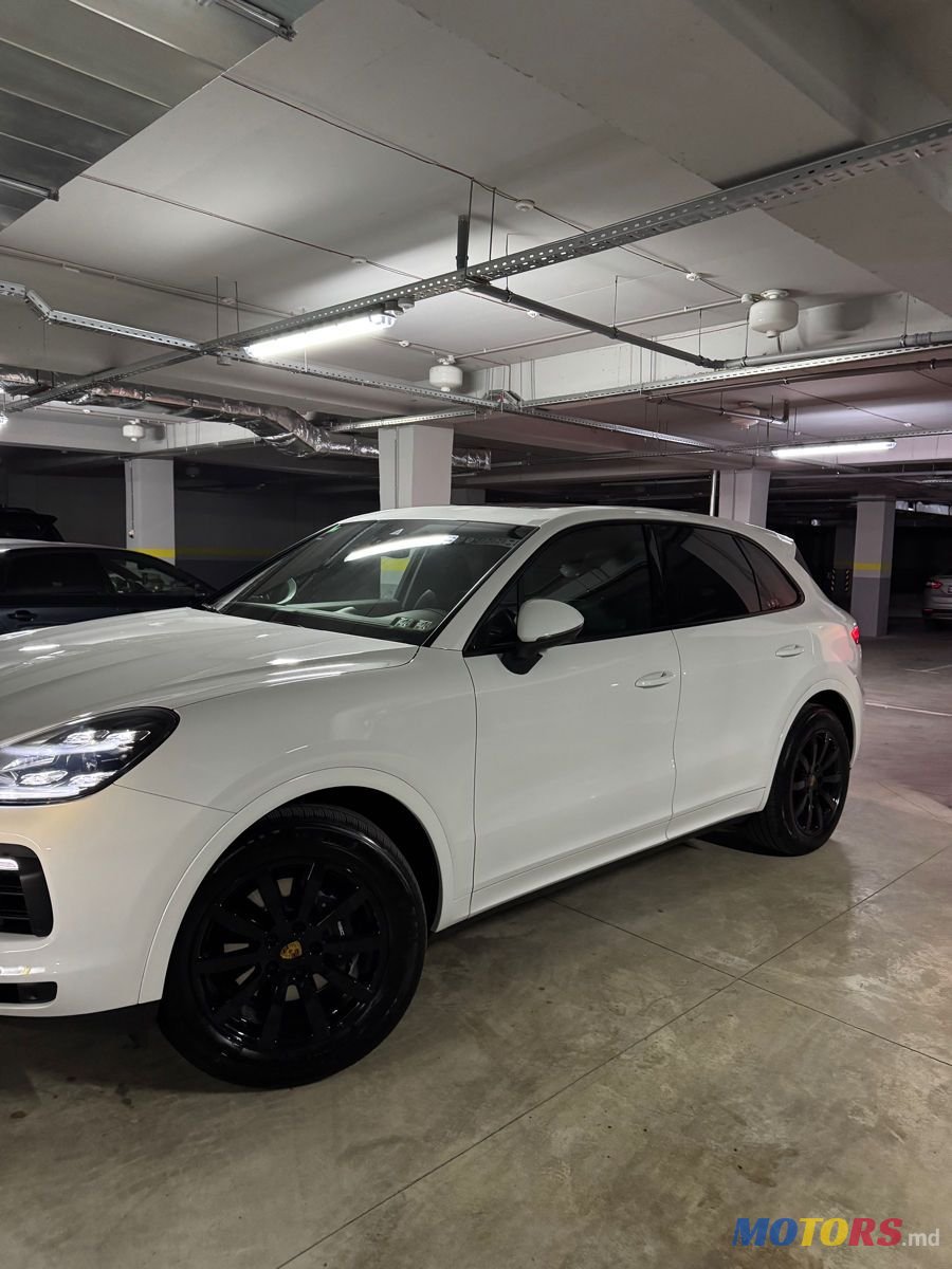 2018' Porsche Cayenne photo #1