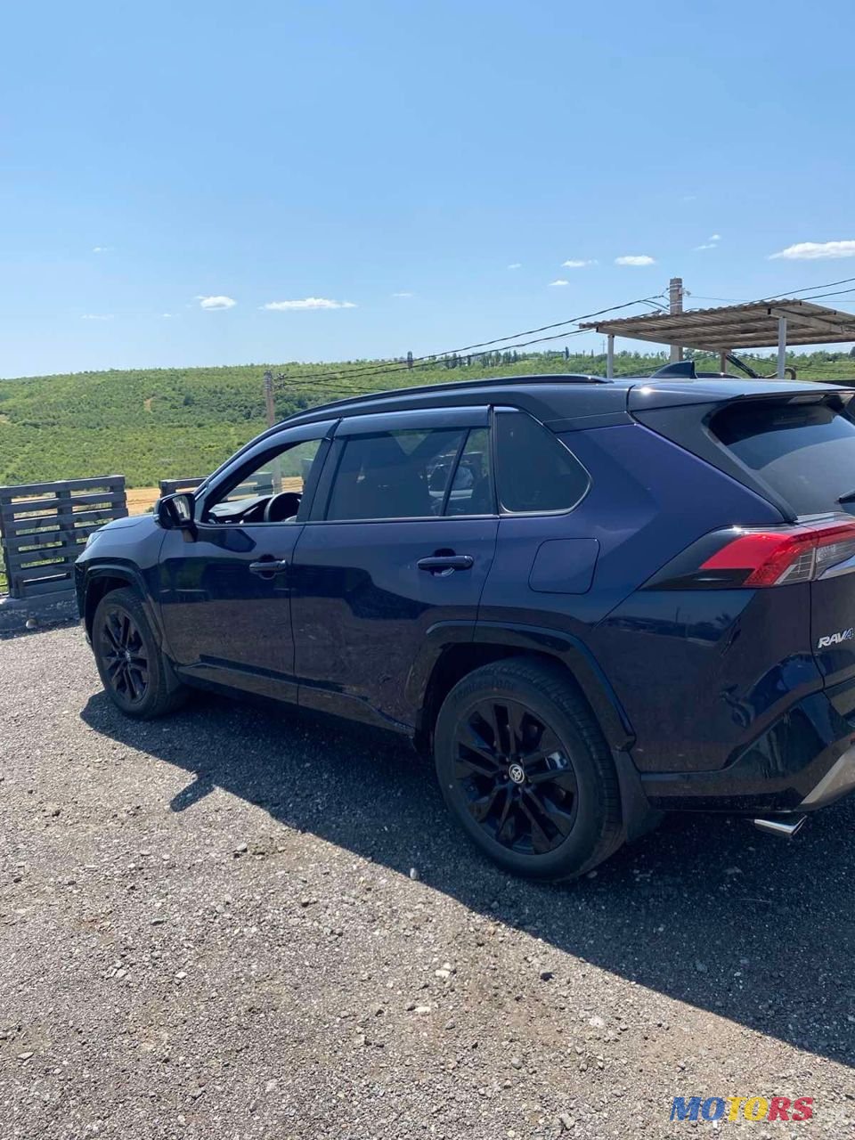 2024' Toyota RAV4 photo #2